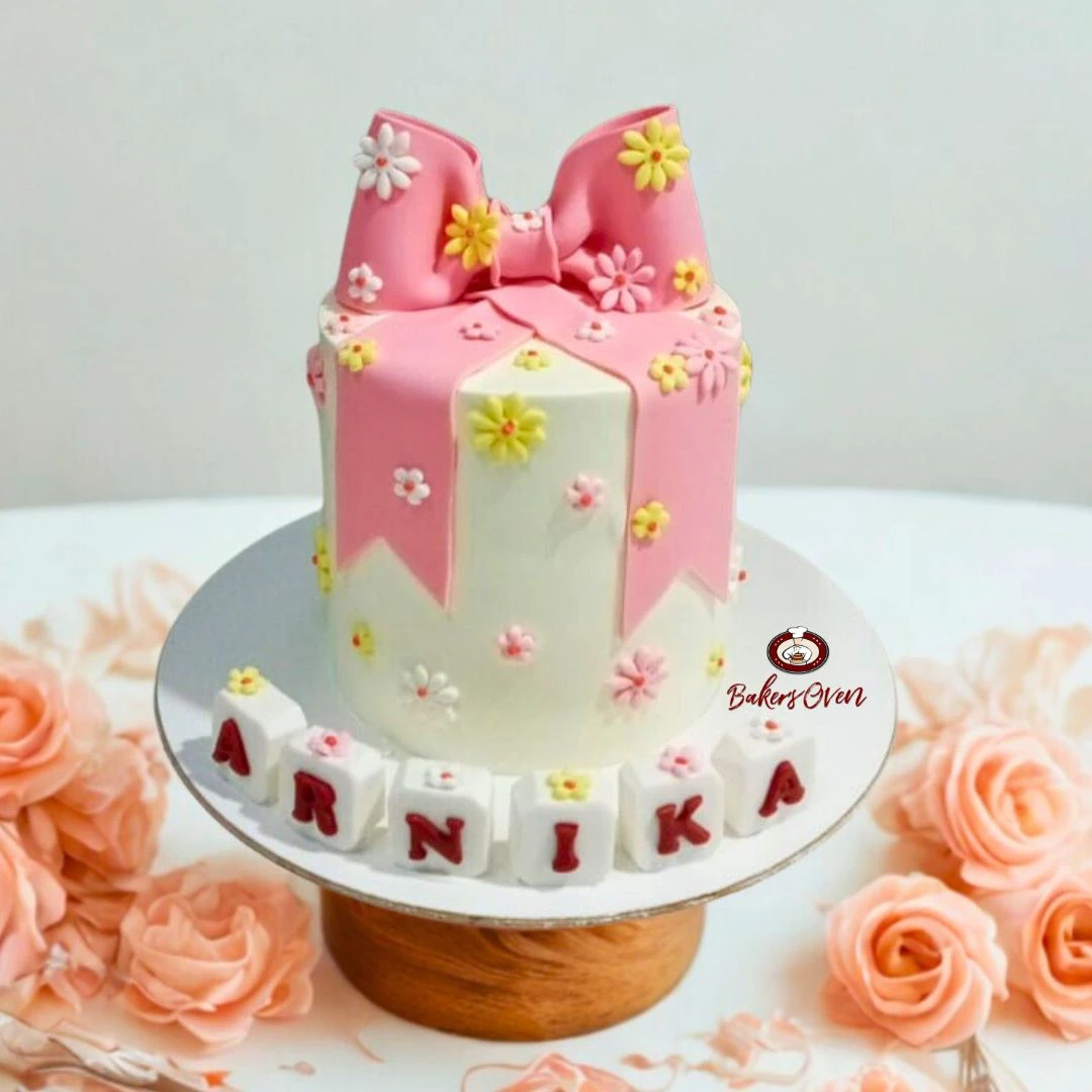 Classic Bow Cake