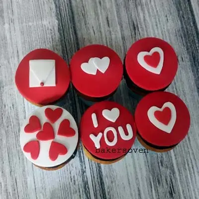 I Luv U Cupcakes