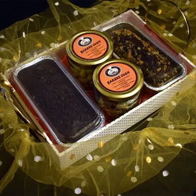 Cakes & Nuts Hamper